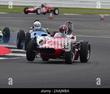 Anheben einer Vorderrad, Tony Holz, Maserati Tec Mec, Gallet Trophäe für Pre' 66 Grand Prix Autos, HGPCA, Silverstone Classic, Juli 2019, Silverstone, Chr Stockfoto