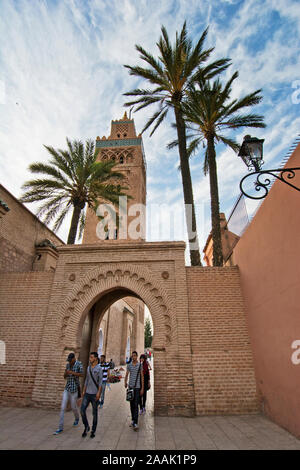 Koutoubia Moschee in der Abenddämmerung. Marrakesch, Marokko Stockfoto