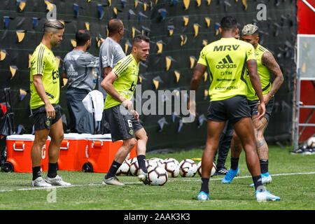 FLAMENGO AUSBILDUNG, Lima, Peru - 22. NOVEMBER: Rene während der Ausbildung in La Videna in Vorbereitung auf die Fußball-Match am 23.November zwischen Flamengo von Brasilien und River Plate in Argentinien für die 2019 CONMEBOL Copa Libertadores Finale in monumentalen Stadion 'U' in Lima, Peru (Foto von Ricardo Moreira/World Press Photo) Stockfoto