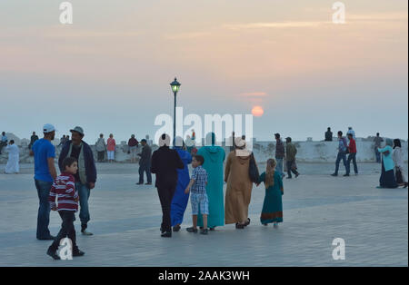 Sonnenuntergang in Essaouira am Place Moulay Hassan. Marokko Stockfoto