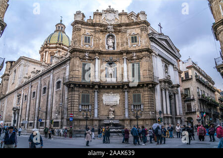 Fassade des barocken Platz Quattro Canti, Palermo, Sizilien, Italien, Europa | Fassade des barocken Platz Quattro Canti, Palermo, Sizilien, Italien, E Stockfoto