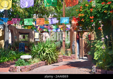 Die Altstadt von Albuquerque Plaza ursprünglich festgelegt, die von spanischen Kolonisten im Jahr 1700 und 10 Blocks vom historischen Adobe Gebäuden. Stockfoto