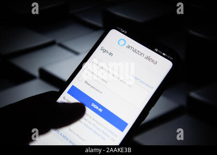 Polen. 22 Nov, 2019. In diesem Foto Illustration ein Amazon Alexa app gesehen auf dem Smartphone angezeigt. Credit: Omar Marques/SOPA Images/ZUMA Draht/Alamy leben Nachrichten Stockfoto