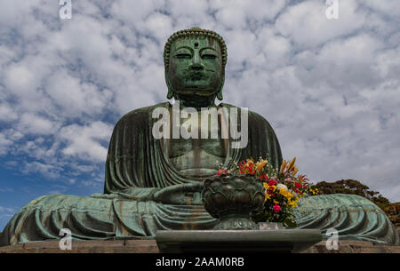 Kamakura, Japan - November 1., 2018: Die giaht Budha Statue am Kotokuin Tempel in Kamakura, Japan Stockfoto