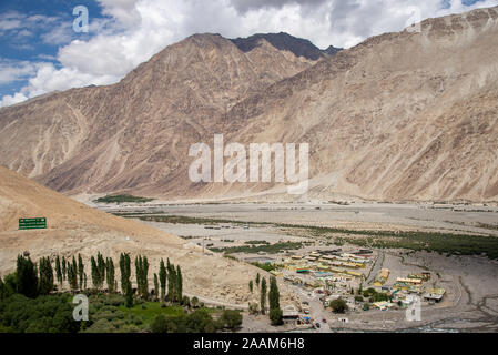 Militärlager in Nubra Tal in Ladakh, Nordindien Stockfoto