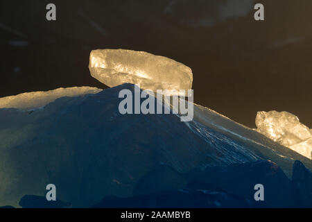 Spitzbergen, Landschaft Mit Wolkenstimmung Stockfoto