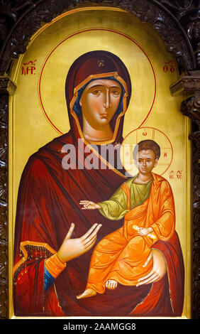 Die Ikone der Jungfrau hodegetria (Unsere Liebe Frau von der Art und Weise). Orthodoxe Kapelle auf dem Brüsseler Flughafen Zaventem. Stockfoto