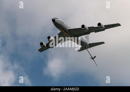 NEW WINDSOR, NY - 15. SEPTEMBER 2018: die United States Air Force KC-135 Stratotanker führt einen Vorbeiflug im Star Spangled Salute Luft- und Raumfahrt zeigen bei T Stockfoto