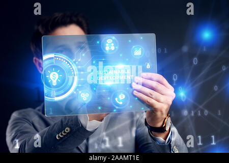 Planung Marketing Strategie. Wirtschaft, Technologie, Internet und Netzwerk Konzept. Geschäftsmanns, der auf dem Tablett der Zukunft, wählen Sie auf dem virtua Stockfoto