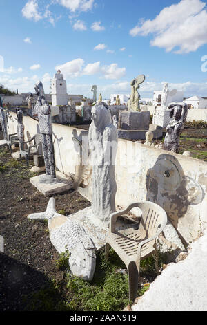 Garten kunst Statuen, dunklen Punkt der Horror moderne Kunst, Villa de Teguise, Lanzarote, Spanien Stockfoto