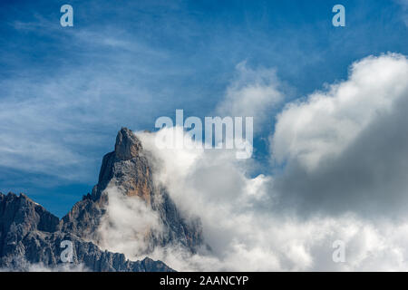 Peak genannt Cimon della Pala (3186 m), Pale di San Martino, Dolomiten in den italienischen Alpen, UNESCO-Weltkulturerbe im Trentino Alto Adige, Italien Stockfoto