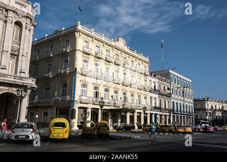 Das Hotel Inglaterra ist das älteste Hotel in Kuba und eines der klassischsten Hotels in Havanna. Es hat immer noch seinen alten Charme und liegt in Pas Stockfoto