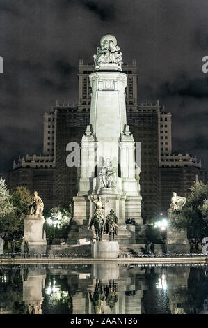 Cervantes Denkmal auf der Plaza de Espana, Madrid, Spanien. Stockfoto