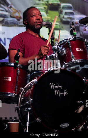 Den Wahlschalter an der O2 Academy in Bournemouth durchführen. Credit: Charlie Raven/Alamy Stockfoto