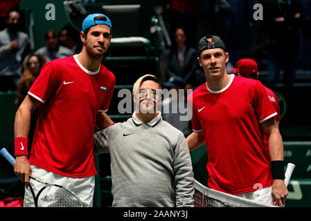 Caja Magica, Madrid, Spanien. 23. November 2019. Tennis: Davis Cup Madrid Russland vs Kanada Halbfinale - JUGAD JUGAD 01 vs 02. JUGAD 01 im Bild. Caja Magica, Madrid, Spanien. Credit: EnriquePSans/Alamy leben Nachrichten Stockfoto