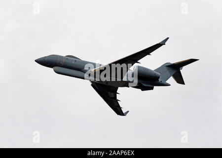 RAF Fairford, Gloucestershire, Großbritannien - 16 Juli 2018: 5 Squadron, Royal Air Force, Raytheon Sentinel R1, Bombardier BD - 700 Stockfoto