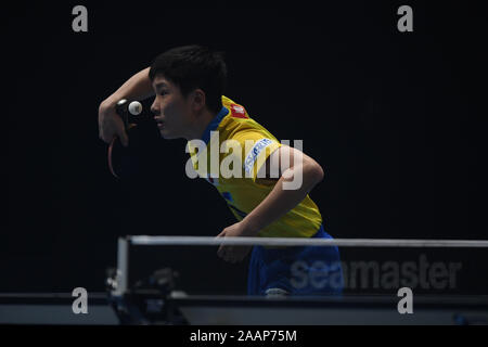 Tampines entfernt. 23 Nov, 2019. Tomokazu Harimoto (JPN), Nov 23, 2019 - Tischtennis: Match 23 - Koki Niwa (JPN) vs Tomokazu Harimoto (JPN) an T2 Diamond 2019 Singapur in Tampines entfernt. Credit: haruhiko Otsuka/LBA/Alamy leben Nachrichten Stockfoto