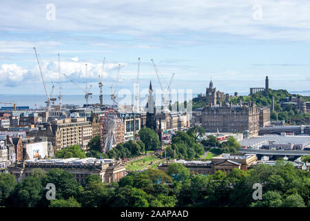 Blick über Edinburgh in Richtung Leith von der Burg Edinburgh Stockfoto