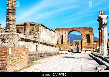 Die römische Stadt Pompeji wurde durch den Ausbruch im Jahr 79 N.CHR. auf den Vesuv, Italien begraben Stockfoto