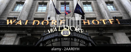 Äußere des Waldorf Hilton Hotel, Aldwych, WC2B 4DD, London City, England Stockfoto