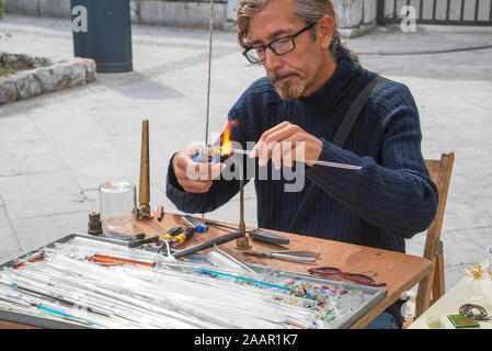 Raupe und Glas Schmuck, Palermo, Sizilien, Italien, Europa, Stockfoto