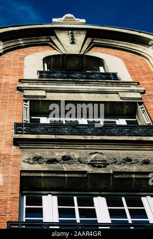 Reims Frankreich November 22, 2019 Blick auf ein Gebäude in Reims am Nachmittag entfernt Stockfoto
