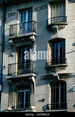 Reims Frankreich November 22, 2019 Blick auf ein Gebäude in Reims am Nachmittag entfernt Stockfoto