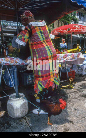 Port Of Spain, Trinidad & Tobago. 12 Apr, 2000. Lebendige streetmarkets im Überfluss in der Stadt Port of Spain, der Hauptstadt der Republik Trinidad und Tobago. Der Tourismus ist rund um Port of Spain Credit zentriert: Arnold Drapkin/ZUMA Draht/Alamy leben Nachrichten Stockfoto