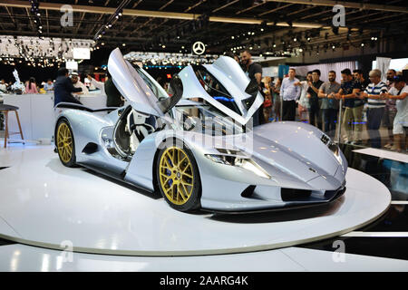 DUBAI, VAE - 16. NOVEMBER: Die Aspark Owl Sport elektrische Auto ist Auf der Dubai Motor Show 2019 Am 16. November 2019 Stockfoto