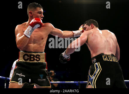 Chris Billam-Smith (links) und Craig Glover während der freien Commonwealth Cruiserweight Titel an die M&S-Bank Arena, Liverpool. Stockfoto