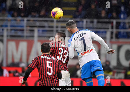 Mailand, Italien. 01. Jan 2016. Rade Krunic des AC Mailand in der Serie A-Spiel zwischen dem AC Mailand und Neapel im Stadio San Siro, Mailand, Italien am 23. November 2019. Foto: Mattia Ozbot. Nur die redaktionelle Nutzung, eine Lizenz für die gewerbliche Nutzung erforderlich. Keine Verwendung in Wetten, Spiele oder einer einzelnen Verein/Liga/player Publikationen. Credit: UK Sport Pics Ltd/Alamy leben Nachrichten Stockfoto