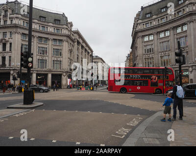 LONDON, GROSSBRITANNIEN - ca. September 2019: Oxford Circus Stockfoto