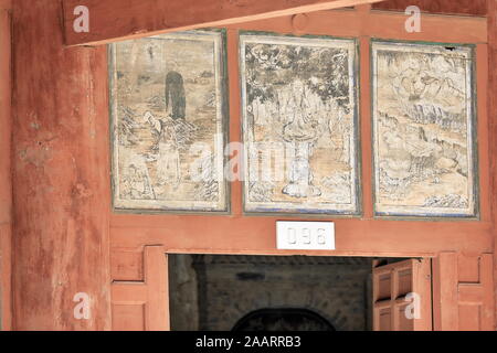 Tafeln mit buddhistischen Szenen-9-stöckigen Holzvorbau Mogao Cave 96-Dunhuang-Gansu-China-0603 Stockfoto