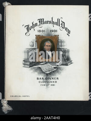 Abendessen FÜR JOHN MARSHALL TAG (Besitz) (CLEVELAND BAR-) (An) Hotel im Kolonialstil; CLEVELAND, OH (HOTEL ;) VERDRILLTE KABEL AM RECHTEN; BILD VON JOHN MARSHALL IN RAHMEN UNTER BÜCHER; Wein; Toast; ABENDESSEN FÜR JOHN MARSHALL TAG [von] [CLEVELAND BAR?][at] Hotel im Kolonialstil gehalten; CLEVELAND, OH (HOTEL ;) Stockfoto