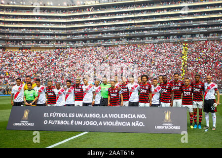 Lima, Peru. 23 Nov, 2019. Teams togheter vor 2019 Copa Libertadores Finale zwischen Flamengo von Brasilien und River Plate in Argentinien im Estadio Monumental 'U' in Lima, Peru am 23. Nov 2019. Credit: SPP Sport Presse Foto. /Alamy leben Nachrichten Stockfoto