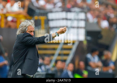 Lima, Peru. 23 Nov, 2019. Jorge Jesus während der 2019 Copa Libertadores Finale zwischen Flamengo von Brasilien und River Plate in Argentinien im Estadio Monumental 'U' in Lima, Peru am 23. Nov 2019. Credit: SPP Sport Presse Foto. /Alamy leben Nachrichten Stockfoto