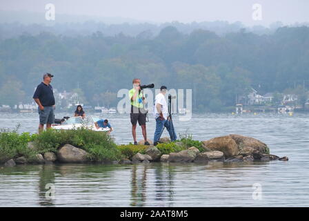 East Hampton, CT USA. Sep 2017. Amateur- und Profisport Fotografen bei einer Crew race. Stockfoto