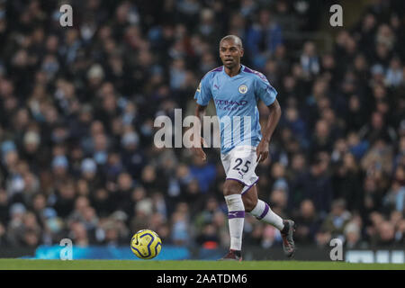 23. November 2019, das Etihad Stadium, Manchester, England; Premier League, Manchester City v Chelsea: fernandinho (25) von Manchester City in Aktion während des Spiels Credit: Mark Cosgrove/News Bilder Stockfoto