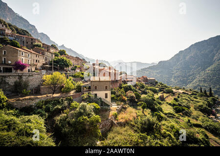 Moutnain Dorf Ota, Corse-du-Sud, Korsika, Frankreich Stockfoto