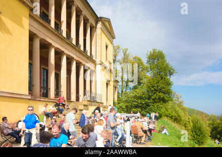 Edenkoben: Schloss Villa Ludwigshöhe, Restaurant in Weinstraße, Deutsche Weinstraße, Rheinland-Pfalz, Rheinland-Pfalz, Deutschland Stockfoto
