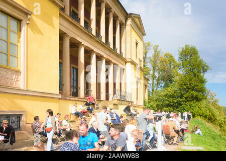 Edenkoben: Schloss Villa Ludwigshöhe, Restaurant in Weinstraße, Deutsche Weinstraße, Rheinland-Pfalz, Rheinland-Pfalz, Deutschland Stockfoto