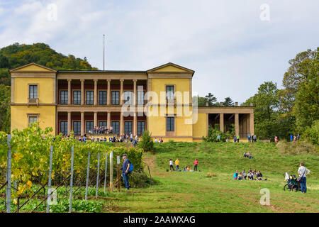 Edenkoben: Schloss Villa Ludwigshöhe, Weinberg in der Weinstraße, Deutsche Weinstraße, Rheinland-Pfalz, Rheinland-Pfalz, Deutschland Stockfoto