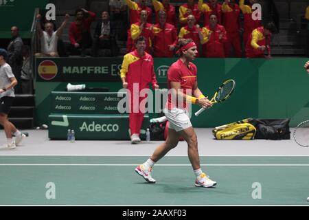 Madrid, Spanien. 23 Nov, 2019. Rafael Nadal und Feliciano Lopez (ESP) im Halbfinale Deutschland gegen Spanien beim Davis Cup, Caja Magica gehalten, in Madrid, Spanien, am 23. November 2019 Credit: CORDON PRESSE/Alamy leben Nachrichten Stockfoto