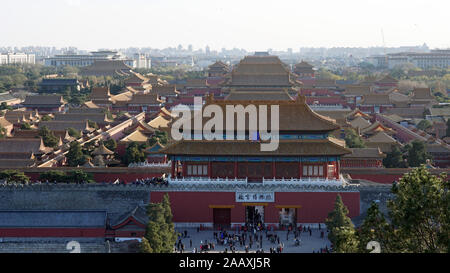 Mit Blick auf die Verbotene Stadt von Jingshan Park Stockfoto