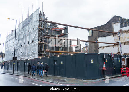 Bau und Sanierung von viktorianischen Geschäfte und Lagerhäuser am Norton Folgate auf Bishopsgate in Spitalfields, London, UK Stockfoto