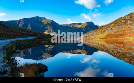 Llyn Ogwen, nahe Bethesda, Gwynedd, Wales. Bild im November 2019 getroffen. Stockfoto