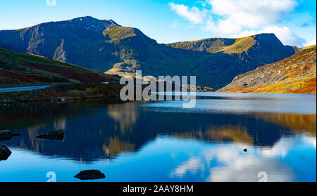 Llyn Ogwen, nahe Bethesda, Gwynedd, Wales. Bild im November 2019 getroffen. Stockfoto