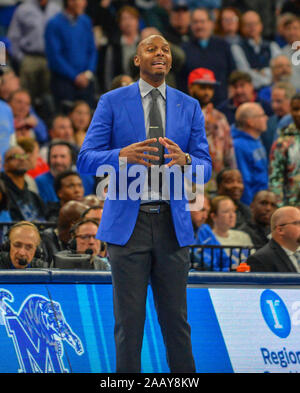 Memphis, TN, USA. 23 Nov, 2019. Memphis Haupttrainer, Penny Hardaway, während der NCAA Basketball Spiel zwischen den Ole Miss Rebels und die Memphis Tigers am FedEx Forum in Memphis, TN. Kevin Langley/Sport Süd Media/CSM/Alamy leben Nachrichten Stockfoto