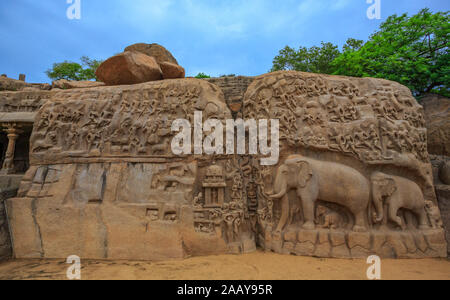 Arjunas Buße - Die berühmten monolithischen Stein Architektur von Mahabalipuram (Indien) Stockfoto