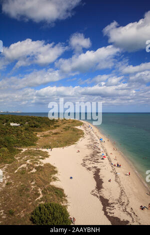Luftaufnahme von Bill Baggs Cape Florida State Park auf Key Biscayne in Miami, Florida. Stockfoto